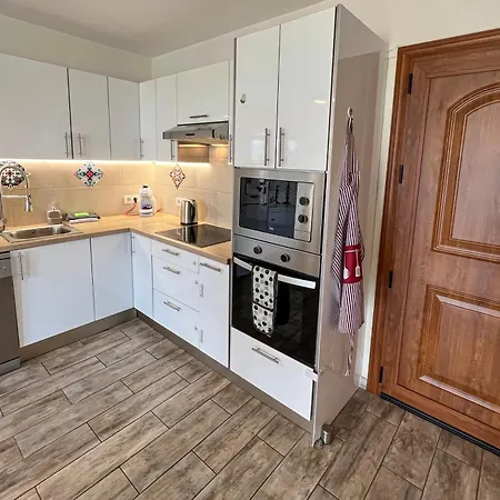 Apartmán Paz Ocean View, Air Condition, Wifi, Heated Pool *